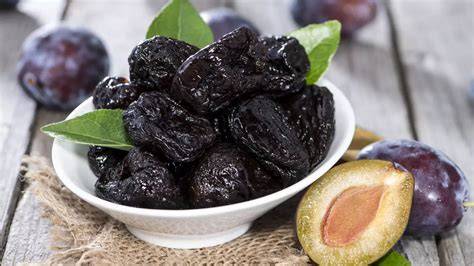 Infographic: Beneficii prune uscate pentru copii
