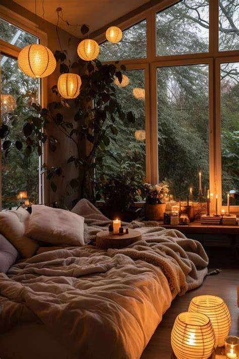 decor interior hygge: lumânăți, pături, lemn natural, plante