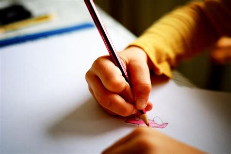 Imagine: diagramă ergonomic ham bebeluși în poziția corectă M