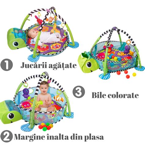 Bebelus jucandu-se intr-un centru de activitati