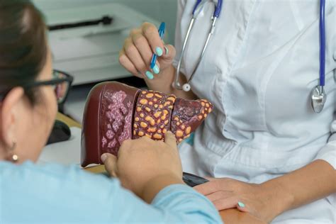 Infografic: Ciclul dermatitei de scutec - cauze, simptome, tratament si preventie