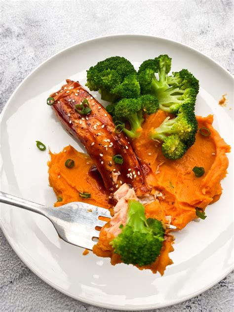 Piure de somon cu broccoli