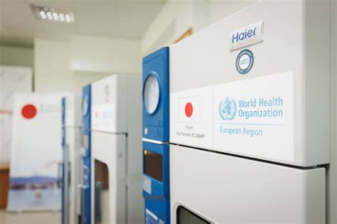 Imaginea unei clinici moderne cu secțiile de pediatrie și echipamente moderne
