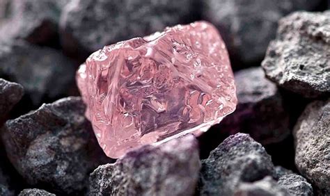 Tipuri de ape minerale și pH-ul lor