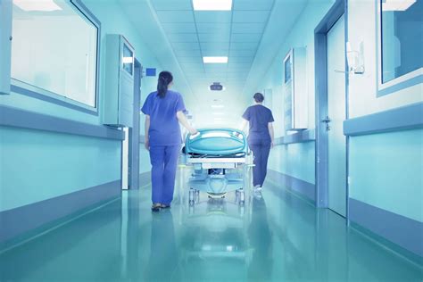 Fotografie din spital cu personalul ambulatoriului