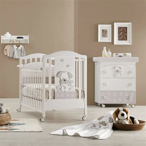 Ilustrație cu o cameră de bebeluș perfectă pentru somn