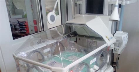 Incubator pentru nou-născuți prematuri