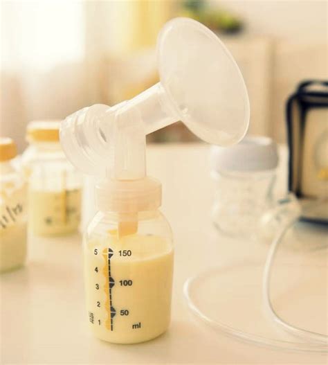 Comparație între pompele de sân manuale și electrice