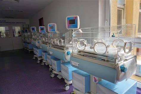 Imaginea echipamentelor de neonatologie si incubatoare donate