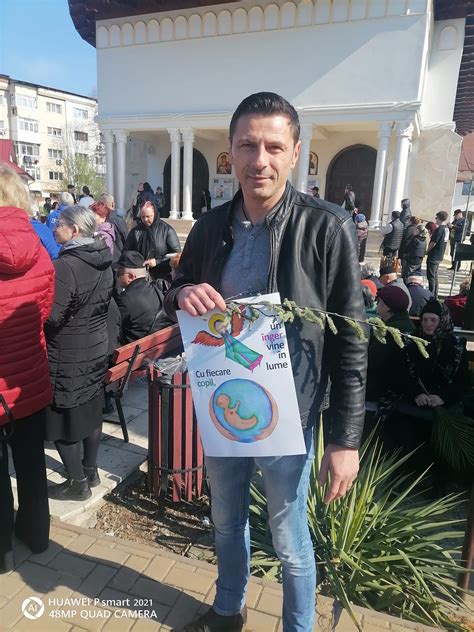 Marș pentru viață - pancarte și participanți