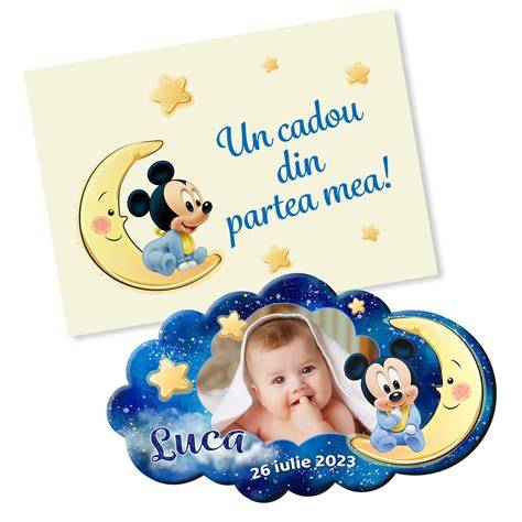 Exemplu de clipart bebe pe norisor cu stele si luna