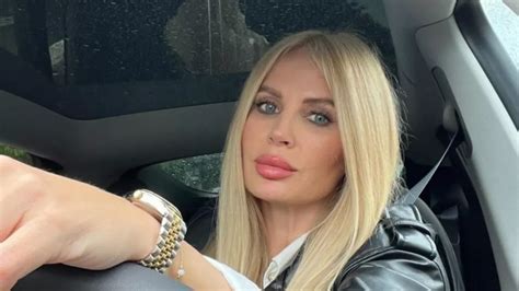 Andreea Bănică cu nou-născutul