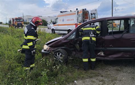Ambulanțe și autospeciale la Maternitatea Giulești
