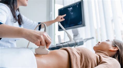 Ecografie abdominală pentru diagnosticarea herniei ombilicale