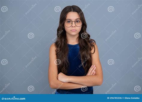 Fată adolescentă la medic