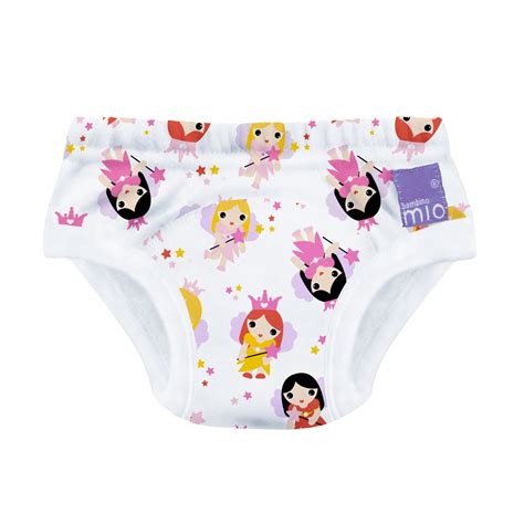 Tipuri de chilotei de antrenament pentru olita