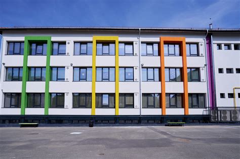 Clădire școală postliceală