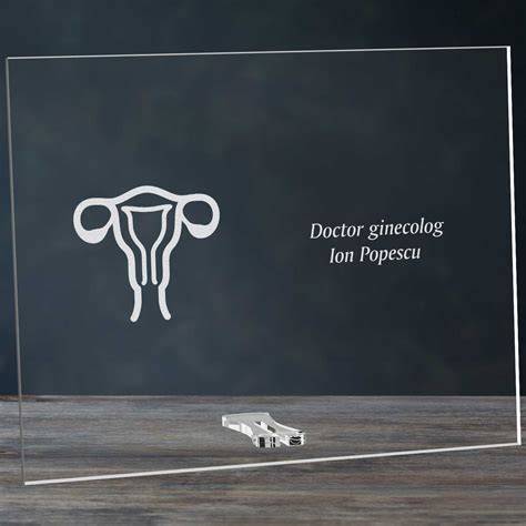 Cadou personalizat pentru ginecolog - detaliu gravură