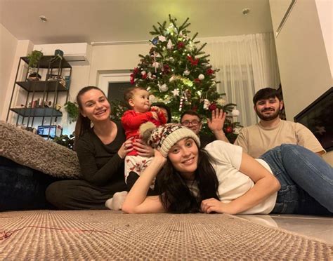 Irina Rimes alături de familia sa