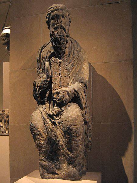 Moise cu Tablesle Legii, sculptură medievală