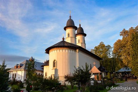 Mănăstire din România