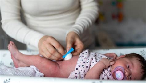 infografic riscuri cordon ombilical