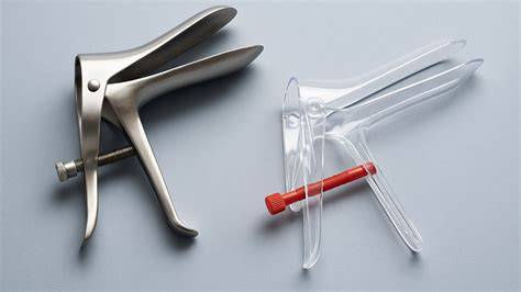 Infographic: Comparatie speculum plastic vs. inox si indicii de marime
