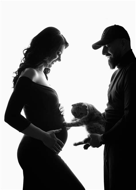 Infografic despre cum sa te pregatesti pentru o sedinta foto de maternitate: tinute, recuzita, si momentele cheie