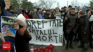 Protest în curtea Spitalului Județean de Urgență Buzău după decesul unui tânăr