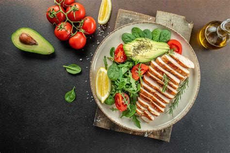 Farfurie cu alimente moi și ușor de digerat