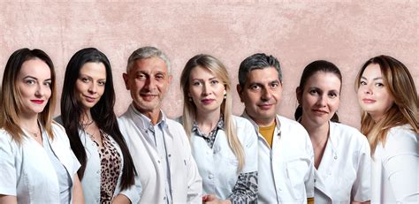Fotografie clínica: echipa de medici din departamentul de obstetrică-ginecologie