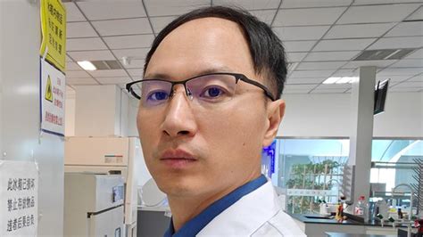 Fotografie a lui He Jiankui