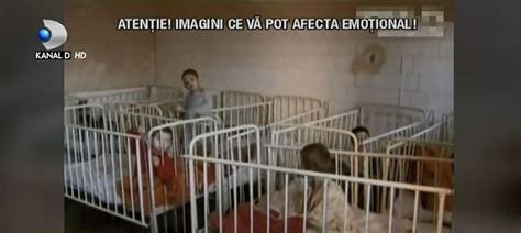 Copii în orfelinatul de la Cighid.