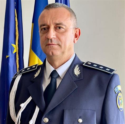 Sistemul de ierarhie și conducere în poliție