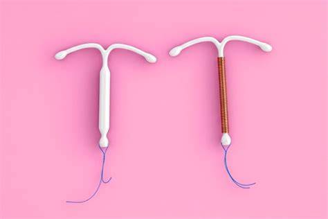 Infografic: comparatie sterilet cupru vs hormonal