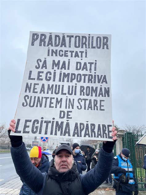 Figura: Flux de acces la servicii CAS în rețele private