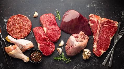 Carne bine gătită versus carne crudă