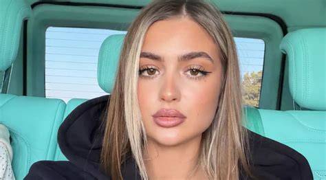 Infografic: Iuliana Beregoi - traseu artistic, premii, proiecte