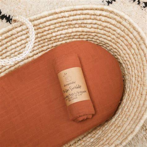 Imaginea unei paturici de confort din bumbac organic si design asociat