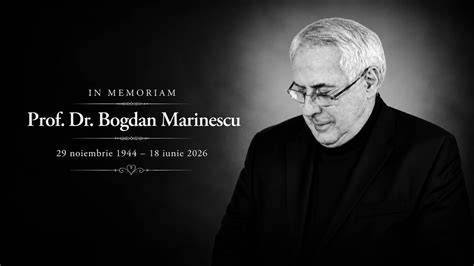 Imagine care surprinde momente din activitatea lui Bogdan Marinescu în obstetrică-ginecologie