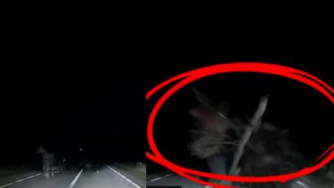 Imagine cu un bebeluș care sughite