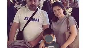 Inimă formată din mâini de mamă și copil