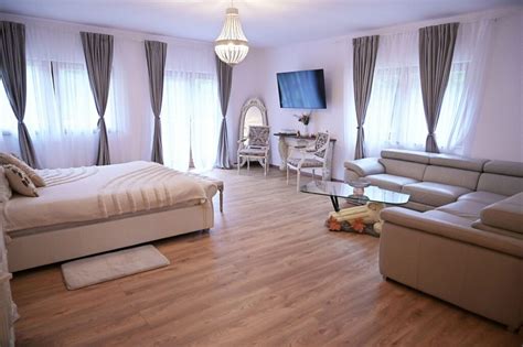 Saloane moderne de maternitate cu paturi confortabile și baie proprie