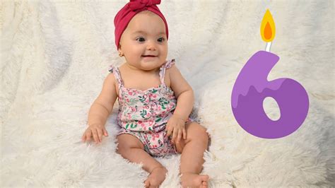 bebelus fericit la 6 luni