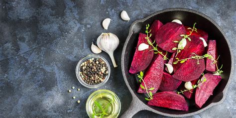 Ingrediente pentru smoothie cu sfecla rosie