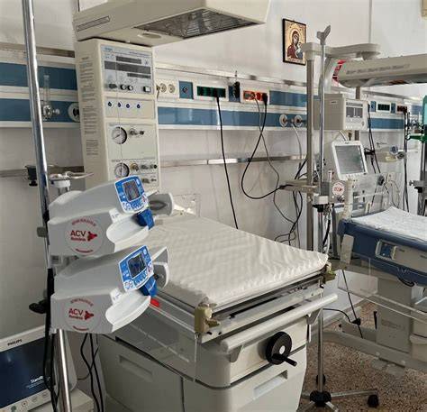 Ventilator neonatal în secția de terapie intensivă