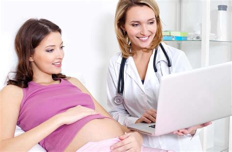 Consultatie ginecologica - atmosfera de comunicare medic-pacienta
