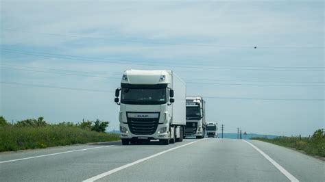 Infografic: fluxul sarcinilor unui șofer de tir și autoutilitară