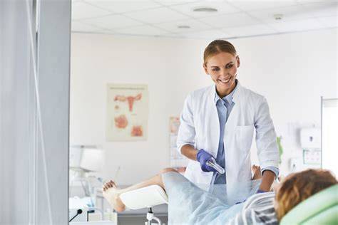 Schema examinării ginecologice: vizualizare vulvă, speculum, tuseu vaginal