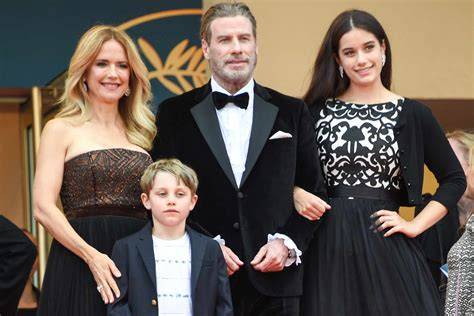 Kelly Preston alături de familie